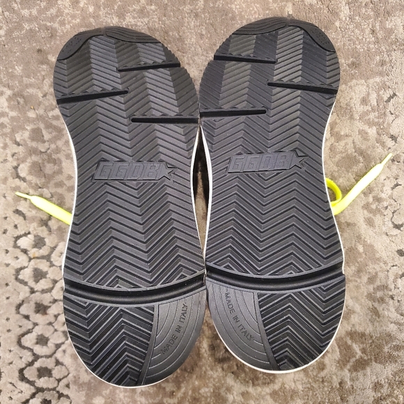 Golden Goose Running Sole Canvas and PVC Toe and Spur Canvas Toe Box and Quarter - Picture 9 of 9